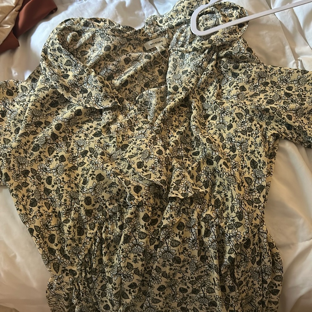 NWT max studio blouse